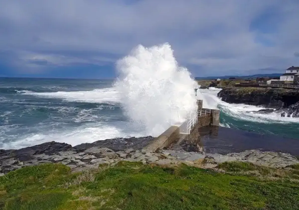 Rompeolas en Mariña Lucense