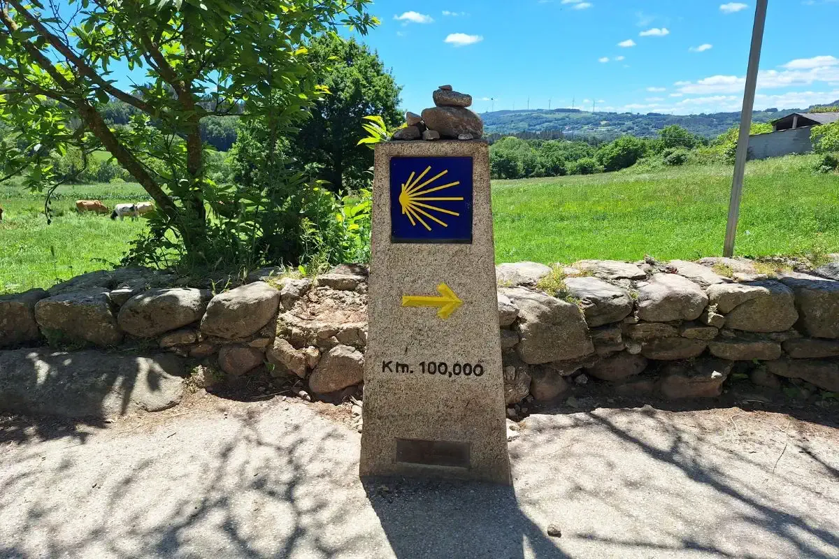 Mojón 100 km
