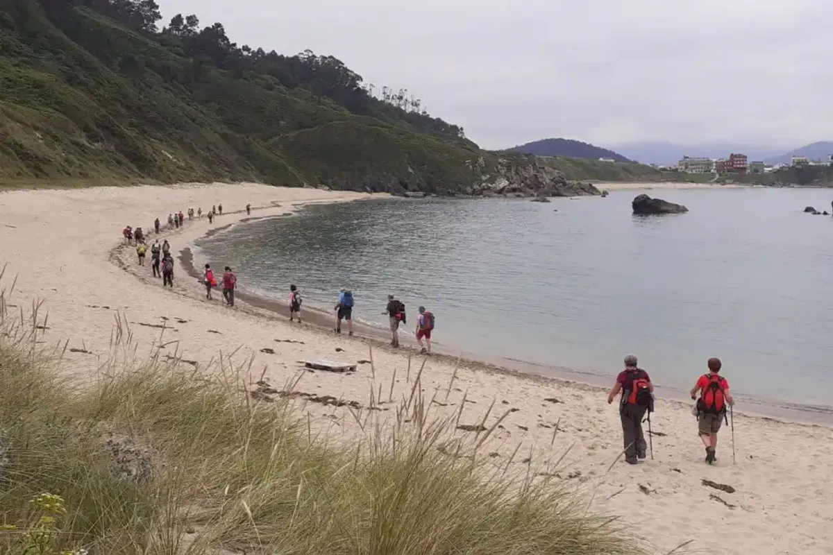 Pilgrims walking at their own pace