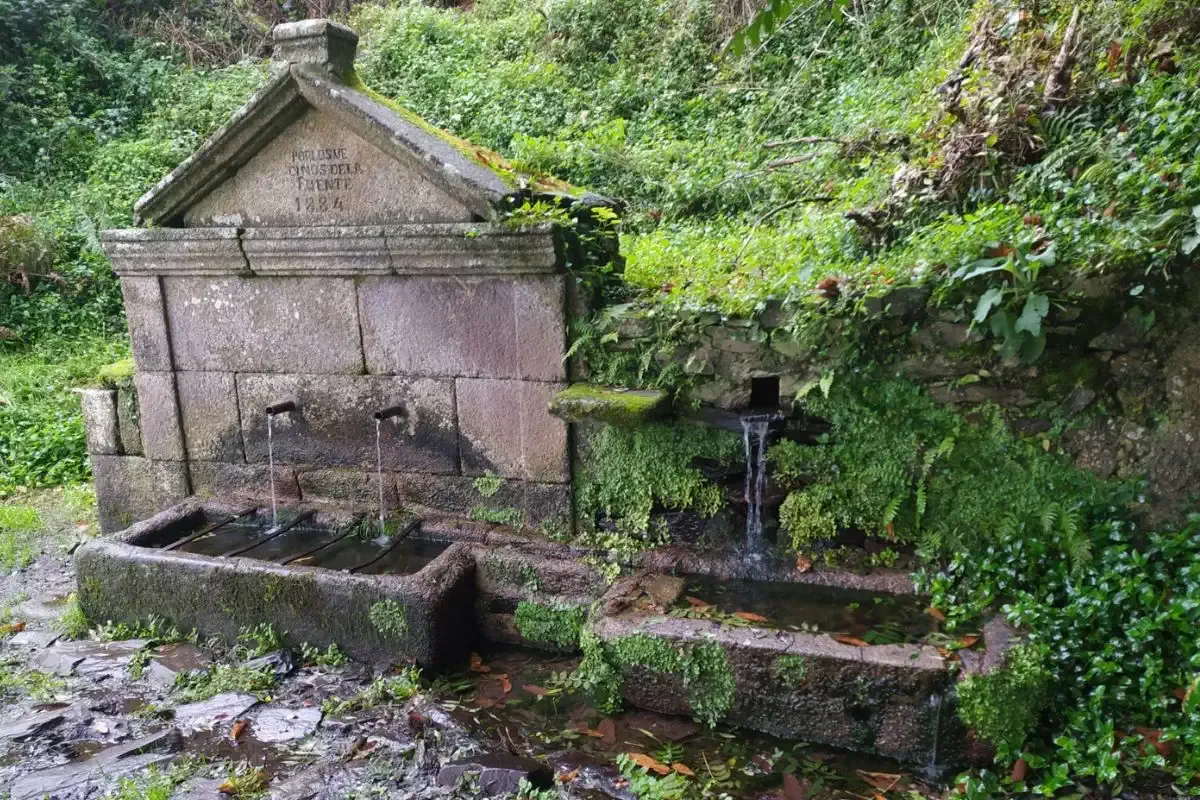 Fuente en el Camino de Santiago