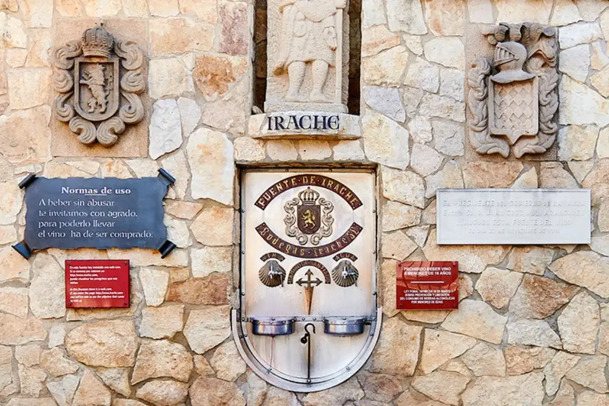 Fuente del Vino de las Bodegas Irache en Ayegui