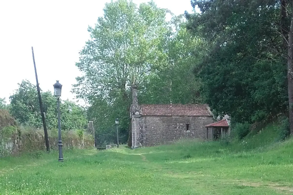 Ermitage de Santiaguiño do Monte