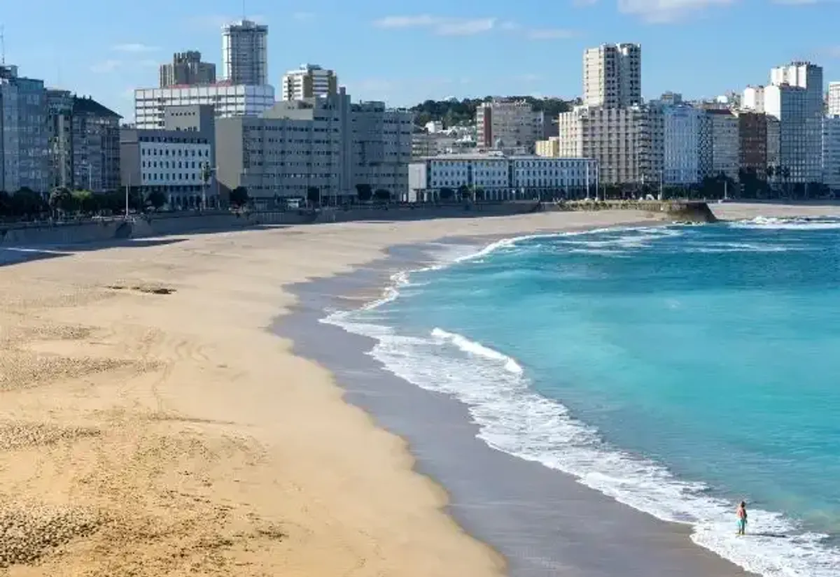 Playa del Orzán y paseo marítimo de A Coruña