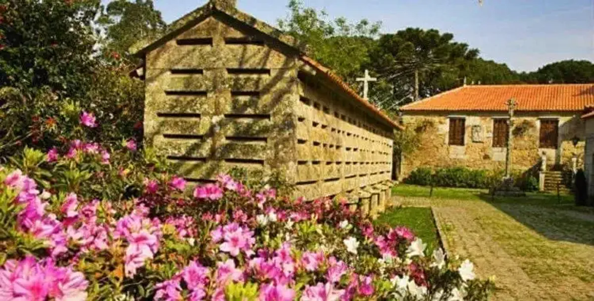 Pazo de Quinteiro da Cruz