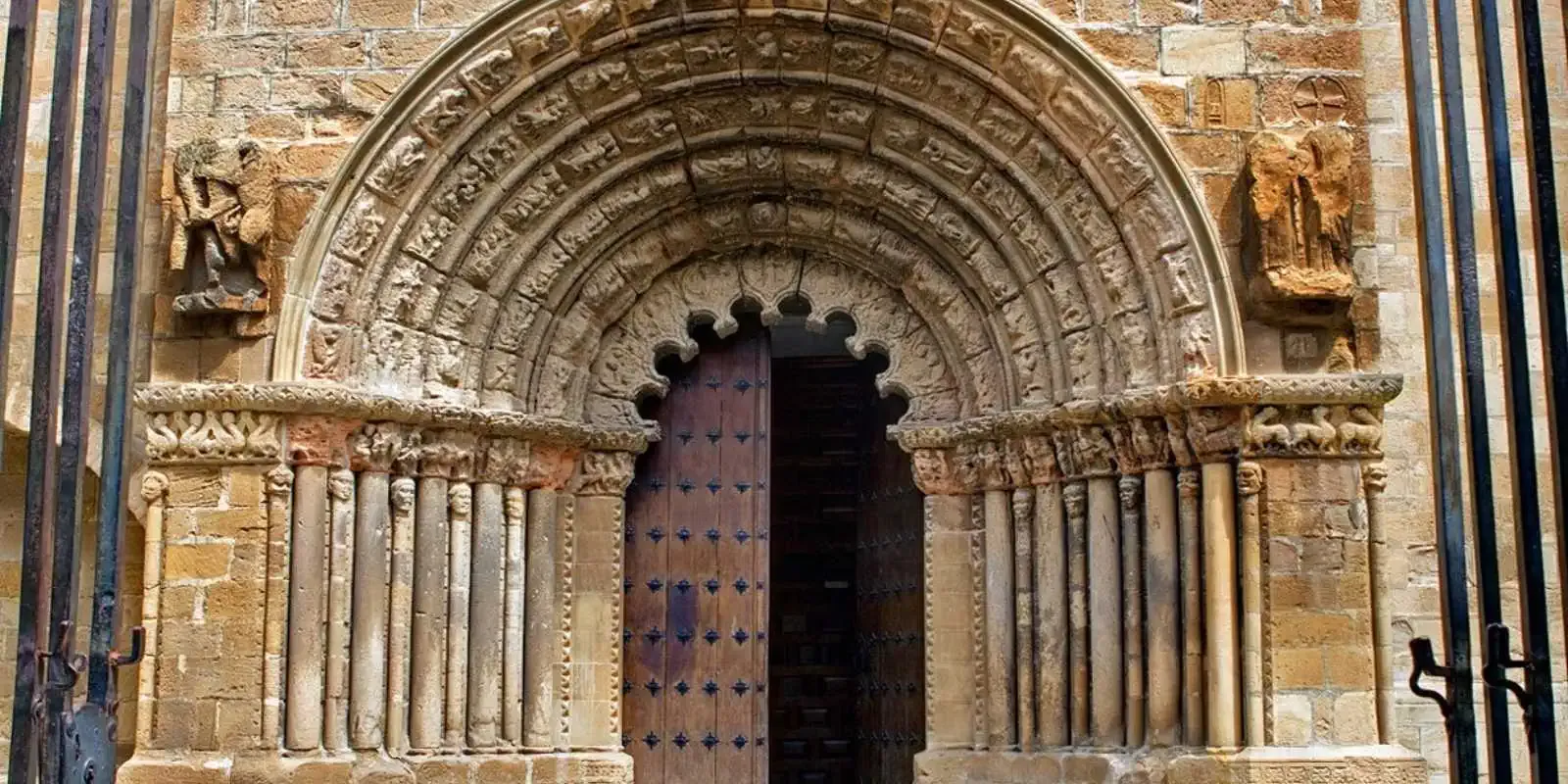 Igreja de Santiago Puente la Reina