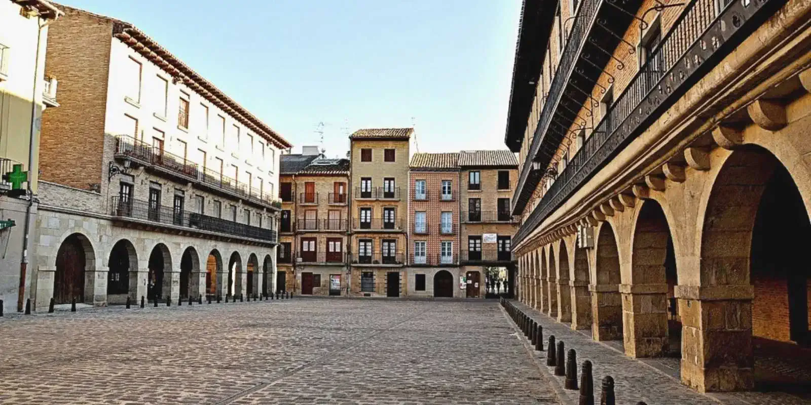 Praça de Mayor Puente la Reina
