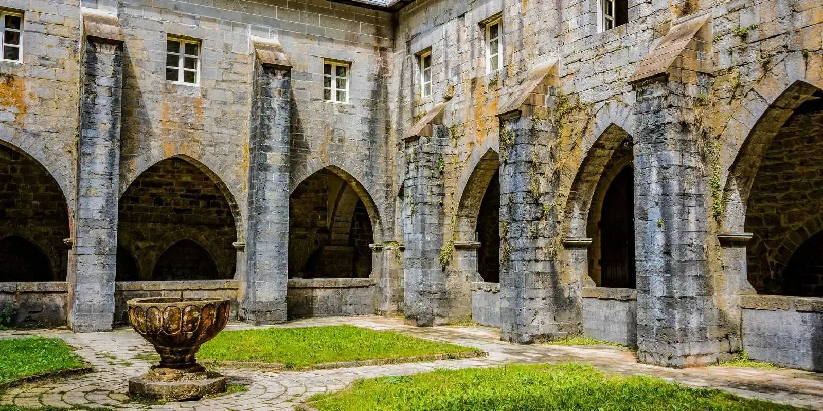 Collégiale de Santa María Roncesvalles