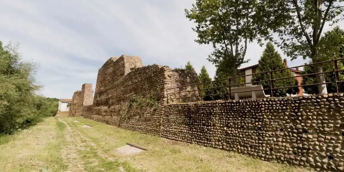 Muraille de Mansilla de las Mulas