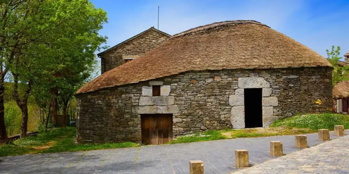 Pallozas O Cebreiro