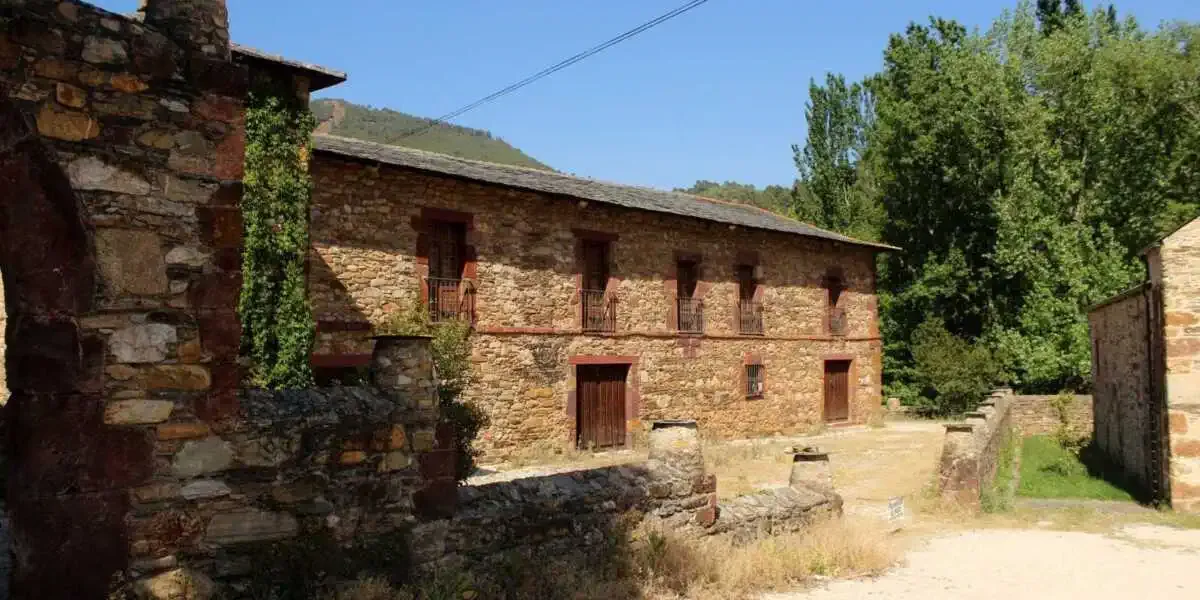 Monastère de Xaogaza Barco Valdeorras