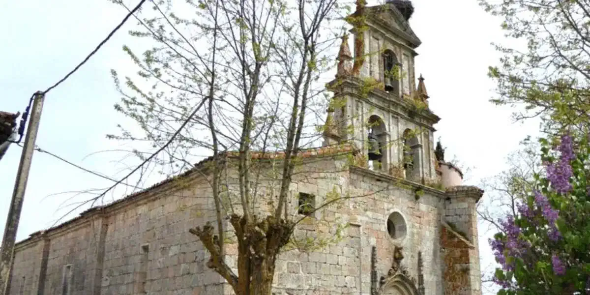 Kirche Santa Eulalia de Mérida - Agés