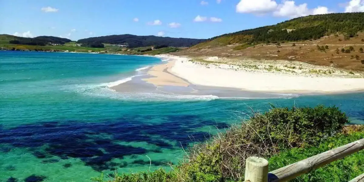 Beach of Lires