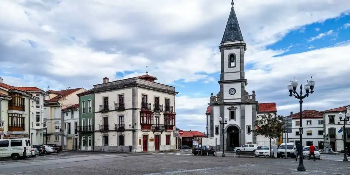 Platz Marques Muros de Nalon