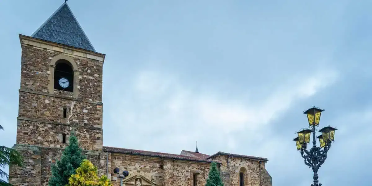 Igreja de San Salvador - La Bañeza