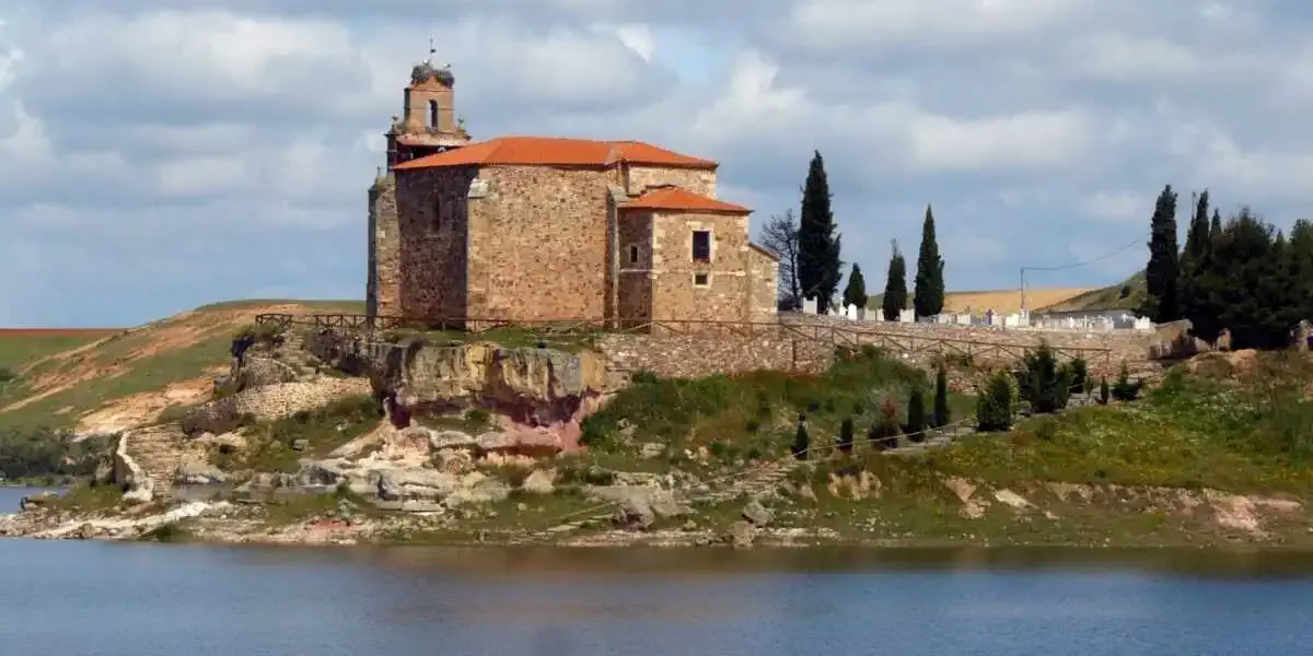 Ermitage de Santa María del Castillo - Montamarta
