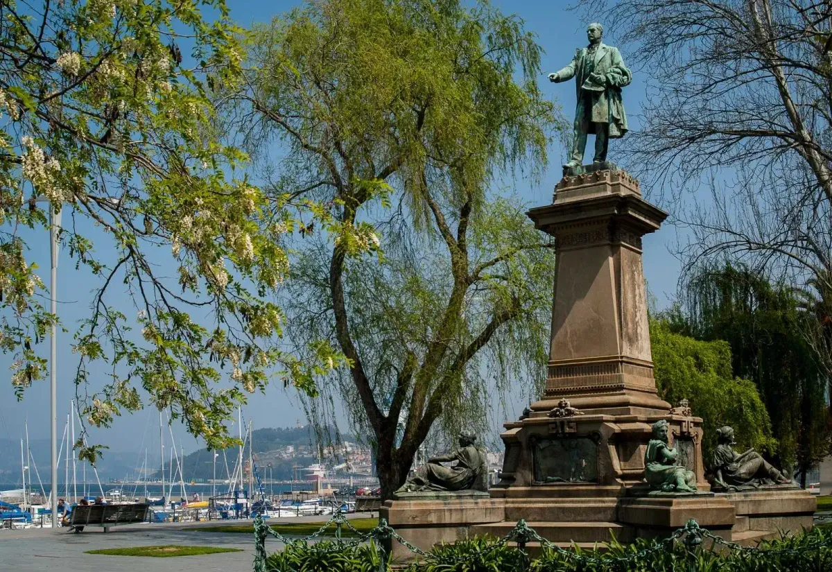 Monumento a José Elduayen