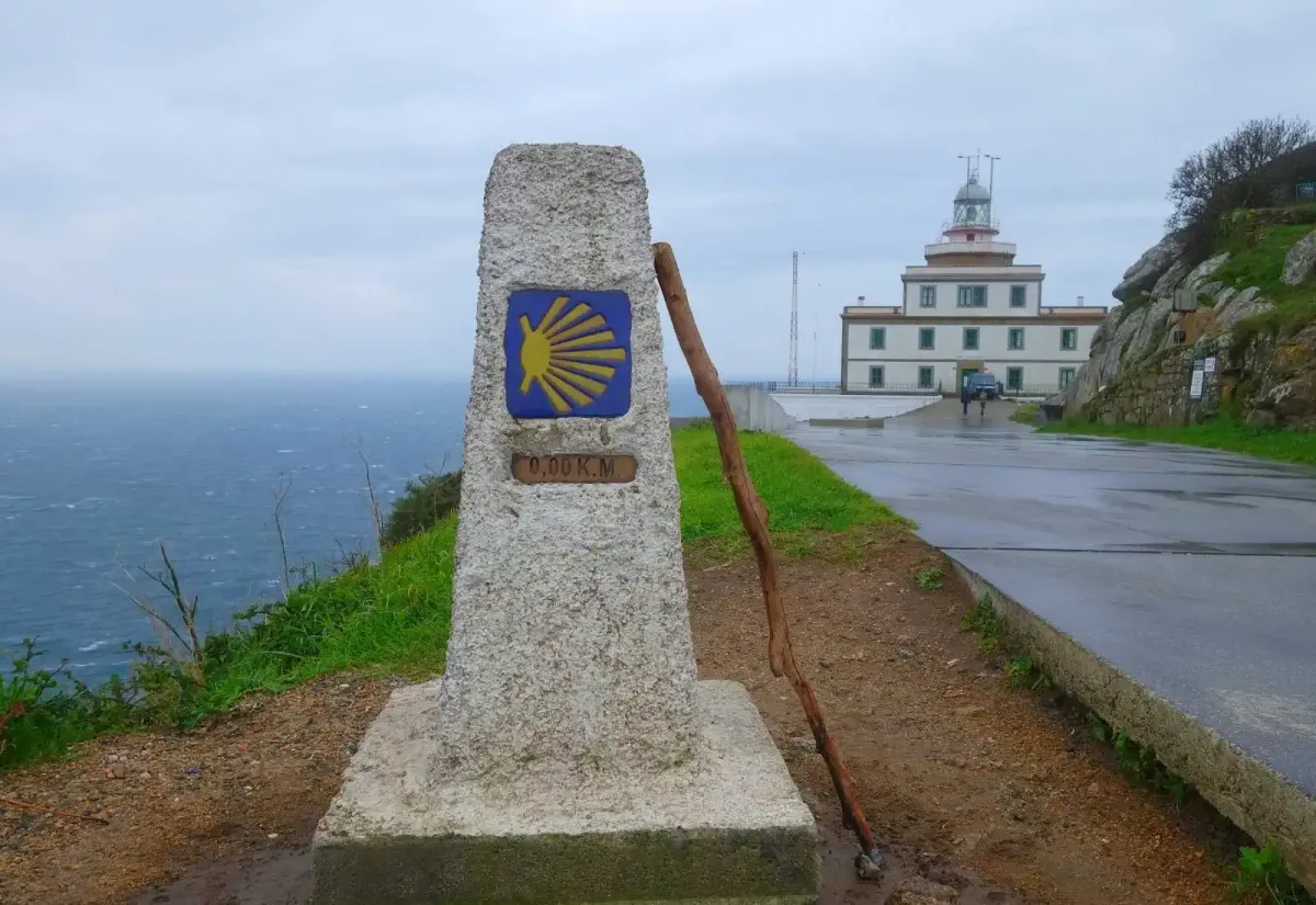 Mojón del kilómetro 0 en Finisterre