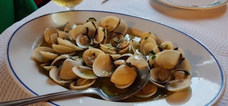 dish of clams