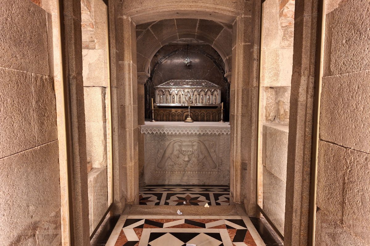 Tomb of the Apostle James, which has been waiting for you for centuries