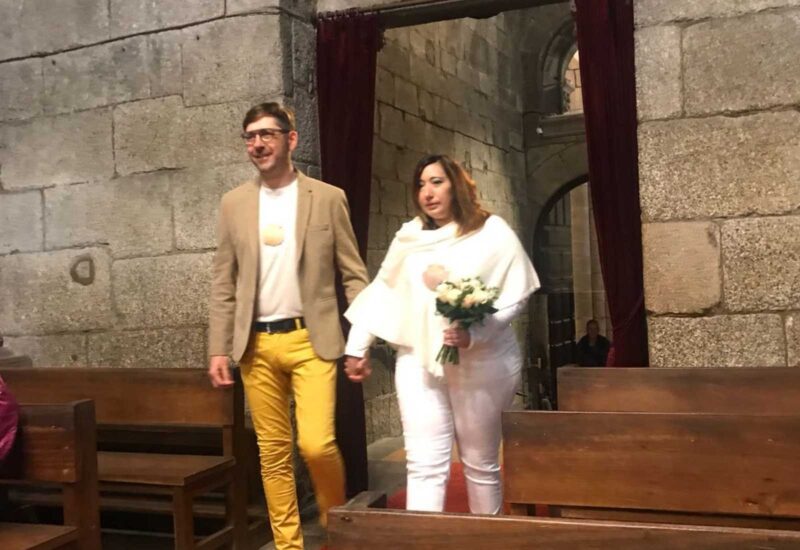 A couple getting married in a church of the Camino