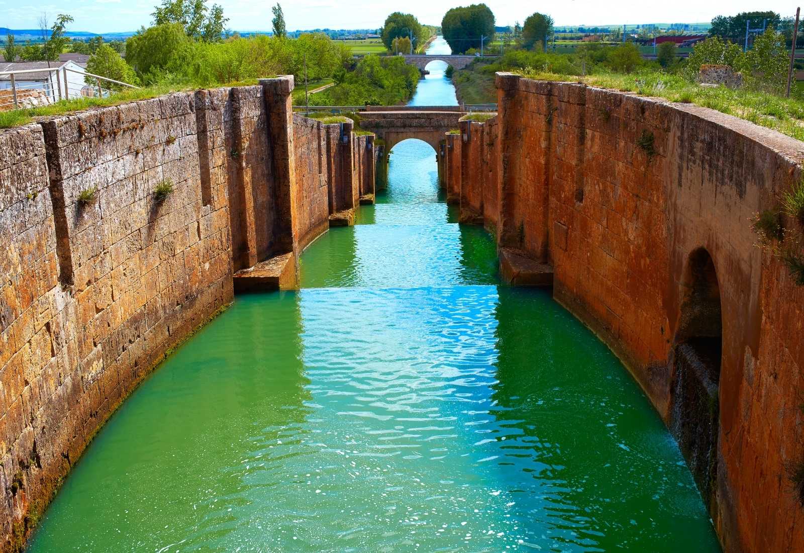 Esclusa Cuádruple del Canal de Castilla