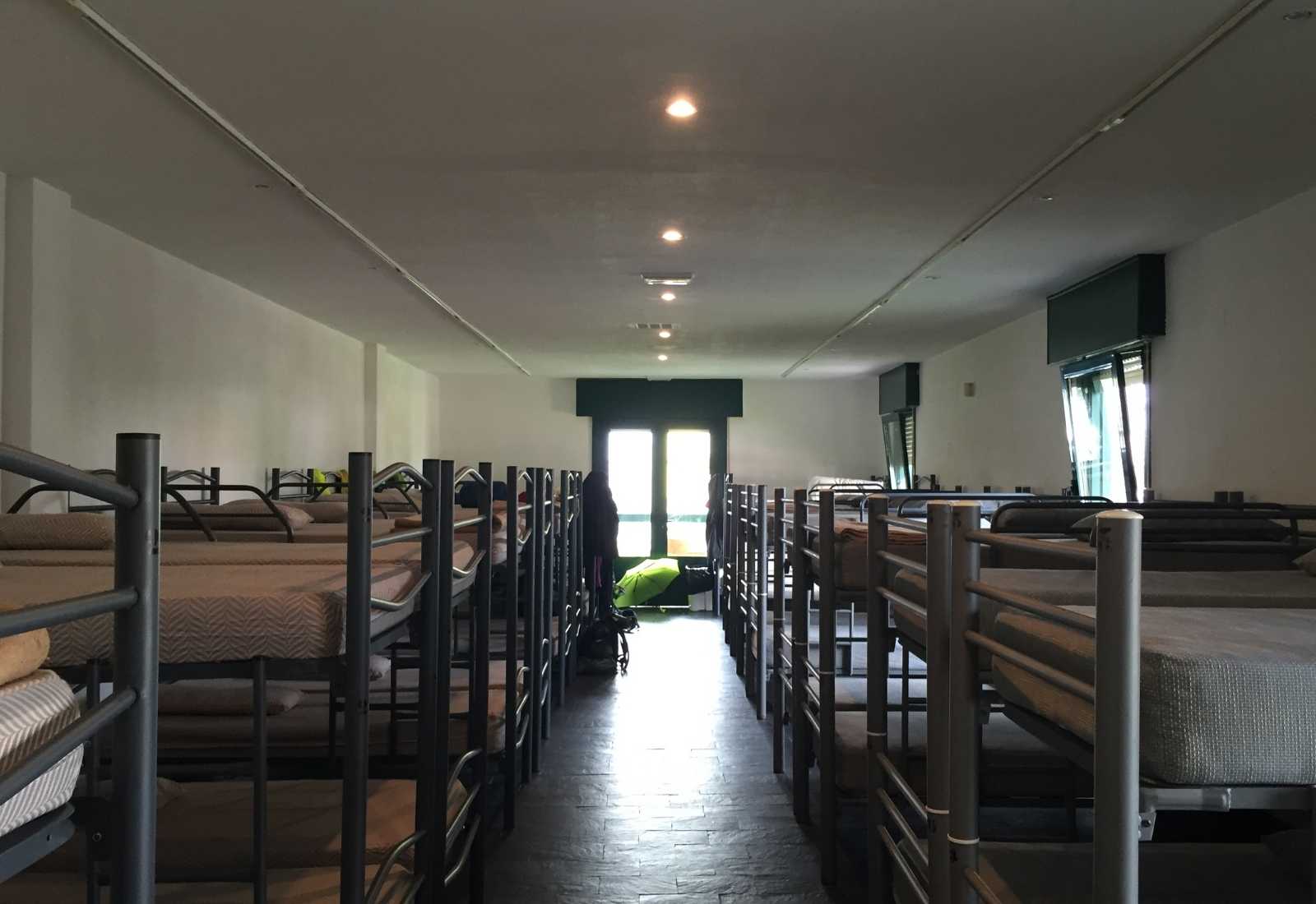 Dormitorio del Albergue de peregrinos Virgen Peregrina