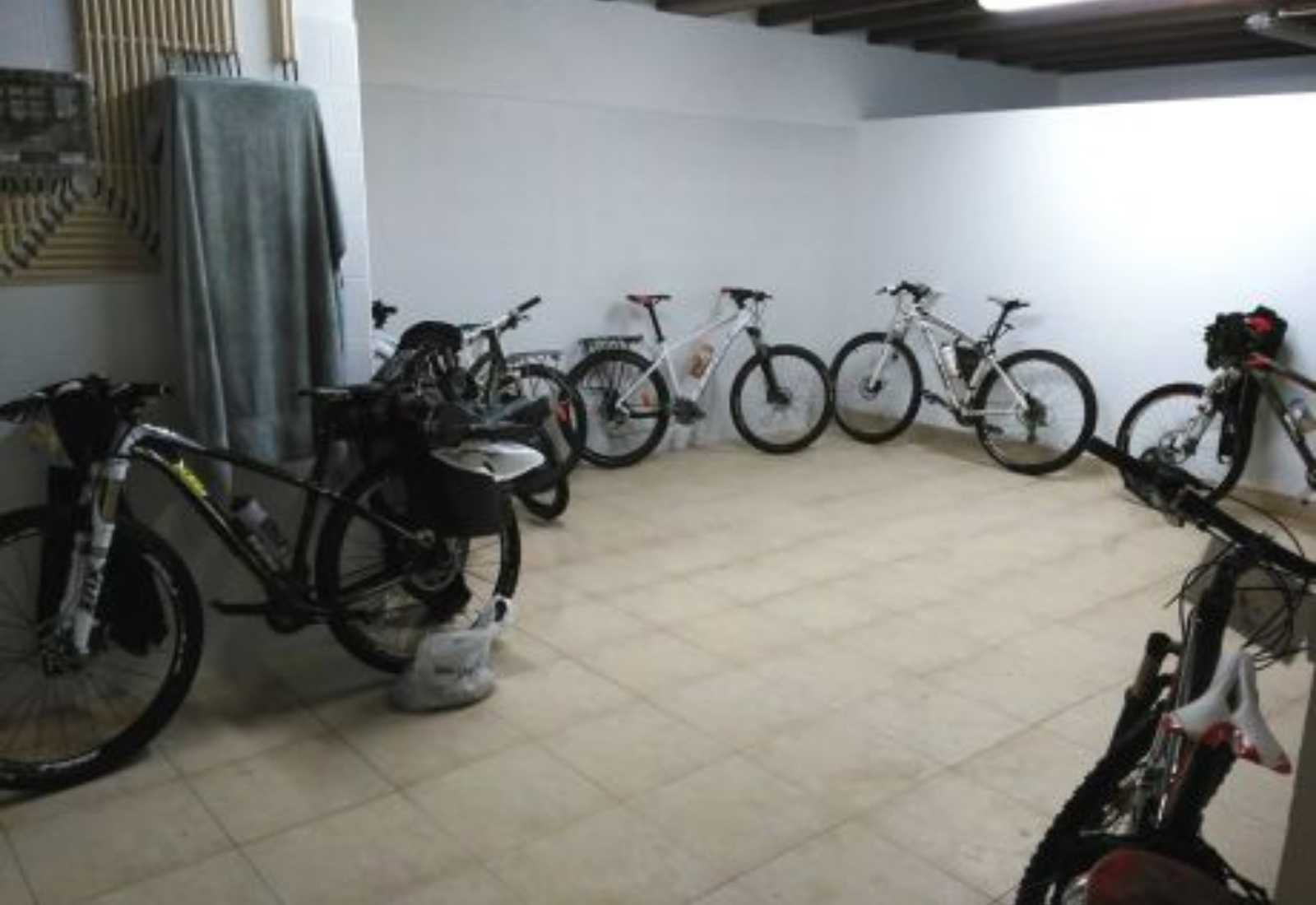 Habitación para las bicicletas del Albergue Rainha dª Teresa