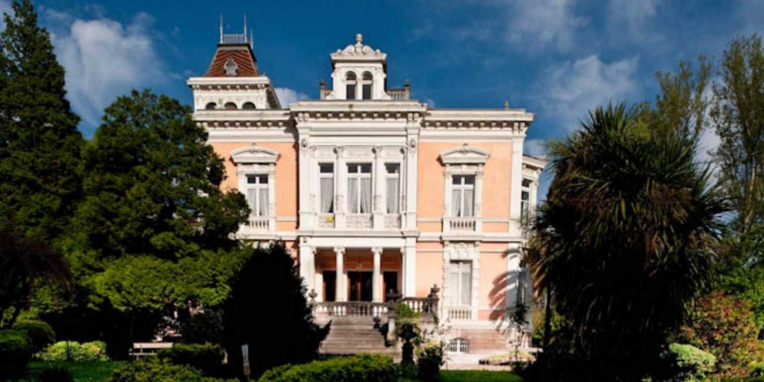 Foto de El Capitolio en Grado, Asturias