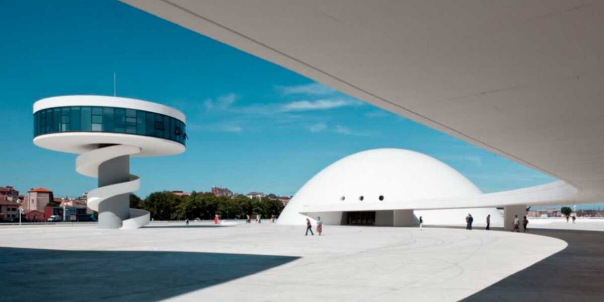 Centro Oscar Niemeyer Aviles