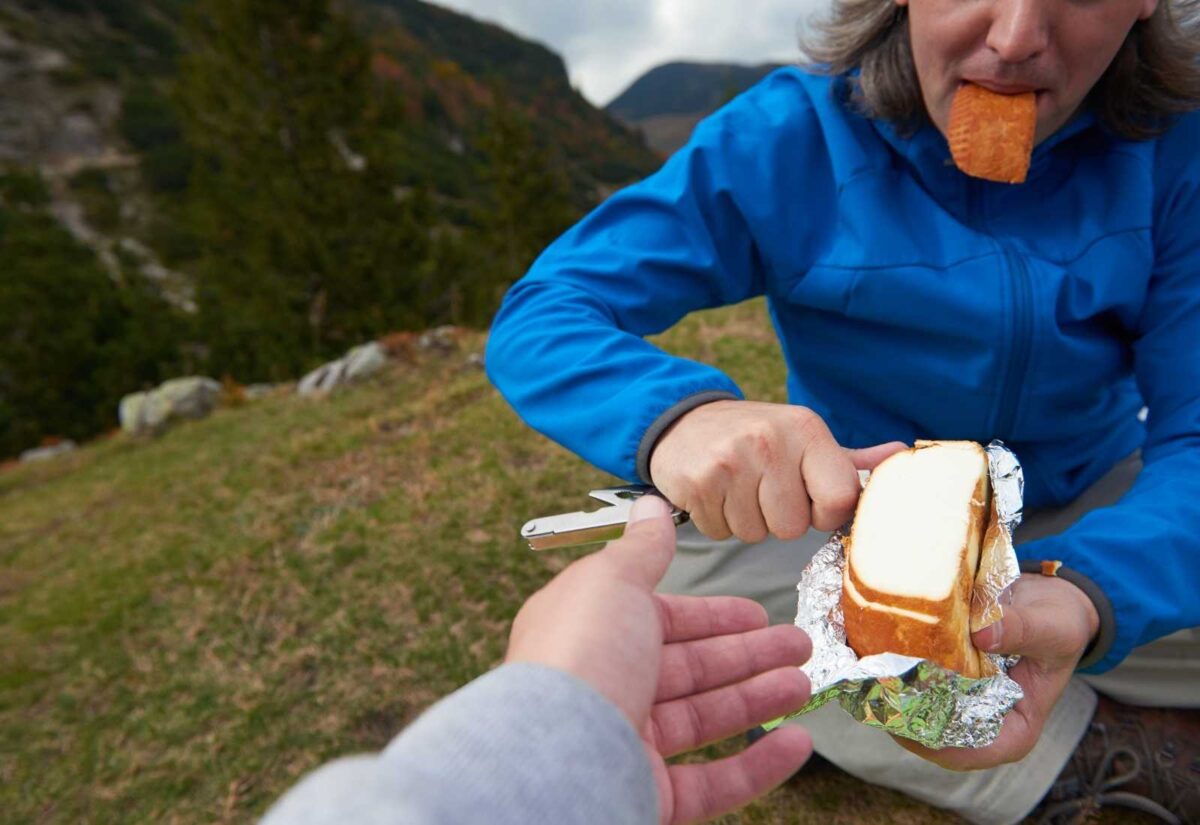 Pilgrim eating