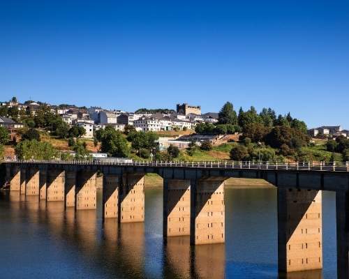 Puente de Portomarín en el camino frances