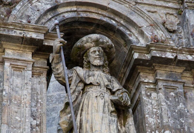 Estatua de Santiago el Mayor, Apóstol