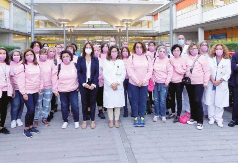 Dieciséis mujeres, pacientes de oncología del Hospital Universitario Infanta Leonor de Madrid