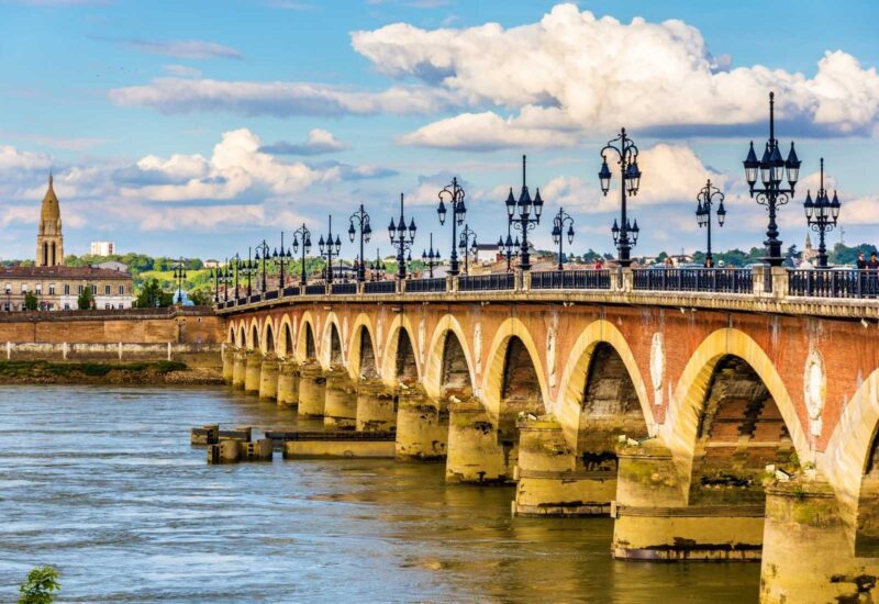 Il ponte di pietra di Bordeaux