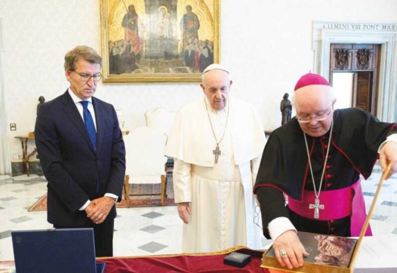 Feijoo visiting the Vaticano