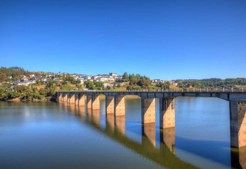 Il ponte da Portomarín