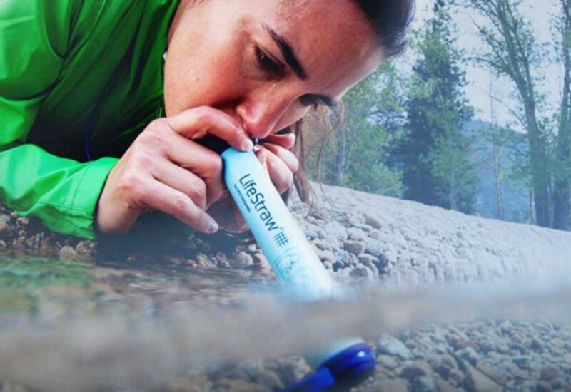 Water filter for hiking