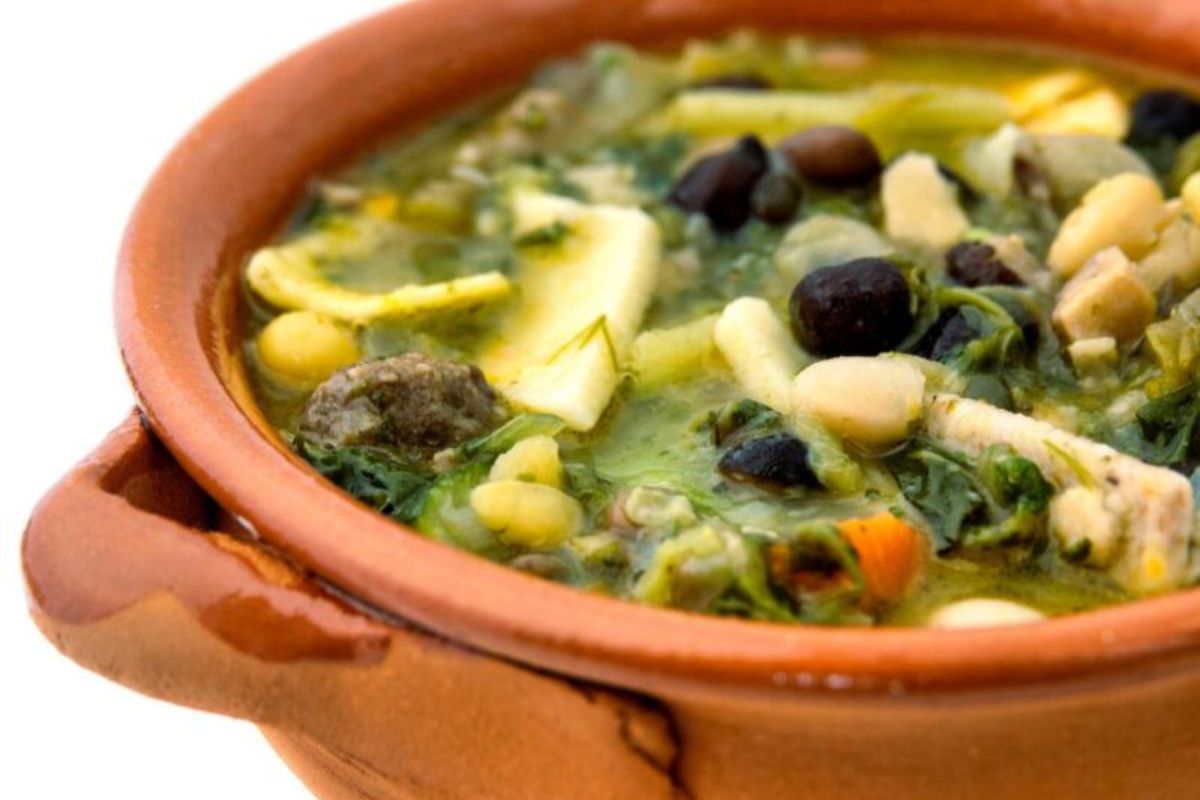 Caldo gallego, a must of the gastronomy in the Northern Spain