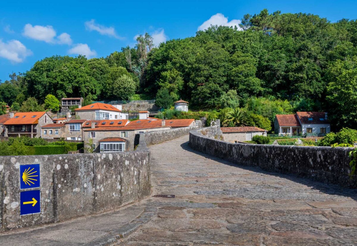 Ponte sul fiume Tambre, a Pontemaceira