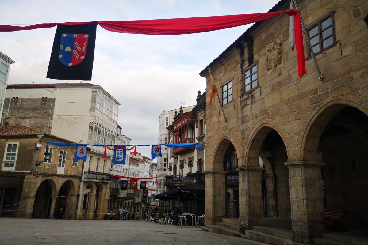 The old town of Betanzos and its Medieval Fair.